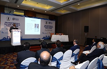 Présentation scientifique par le Dr Sujit Chowdhary